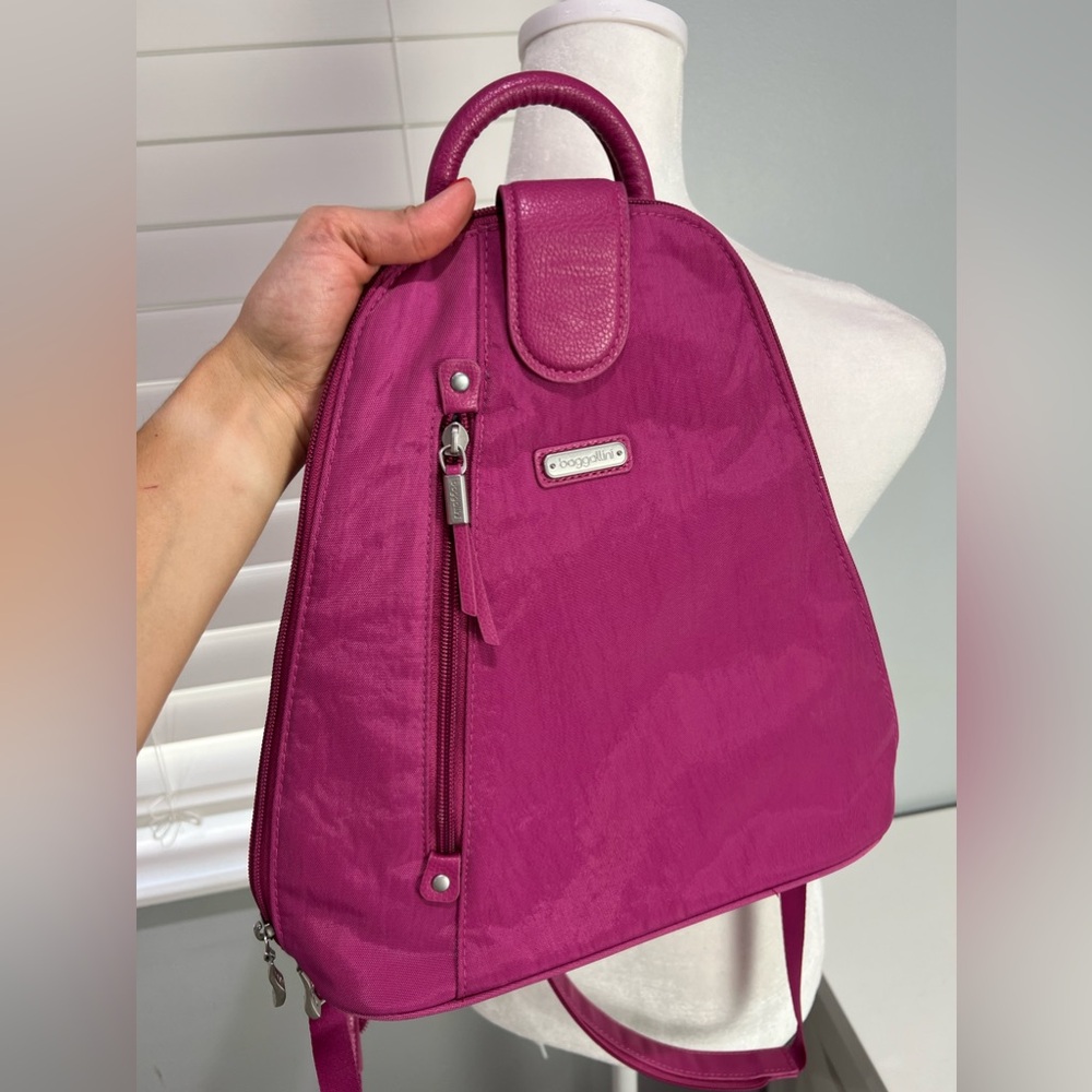 Baggallini Metro Backpack‎ - Picture 7 of 9